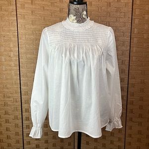 GAP White Long Sleeve Top. Size Medium